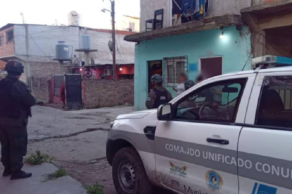 Desbarataron una banda familiar que operaba desde la cárcel y distribuía drogas en las provincias de Buenos Aires y Entre Ríos