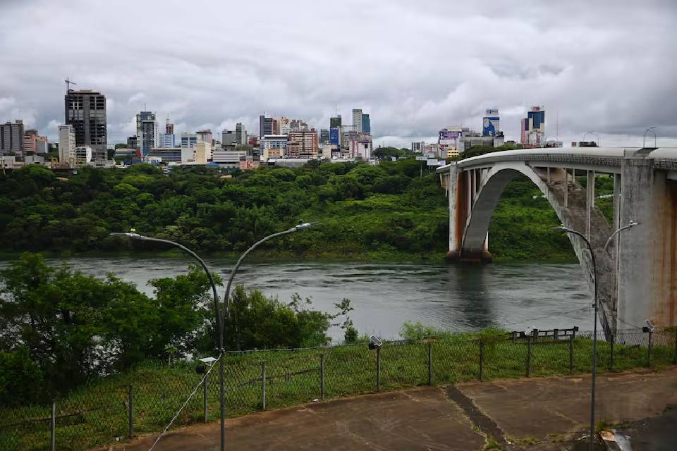 Las dudas que tienen los “pasadores ilegales” de la triple frontera sobre cómo cayó el senador Edgardo Kueider