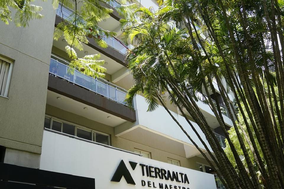 Caso Kueider: la ruta del dinero negro de argentinos invertido en edificios en Asunción