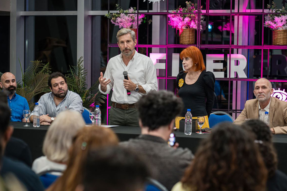 El gobernador Rogelio Frigerio anunció un incentivo a las realizaciones audiovisuales