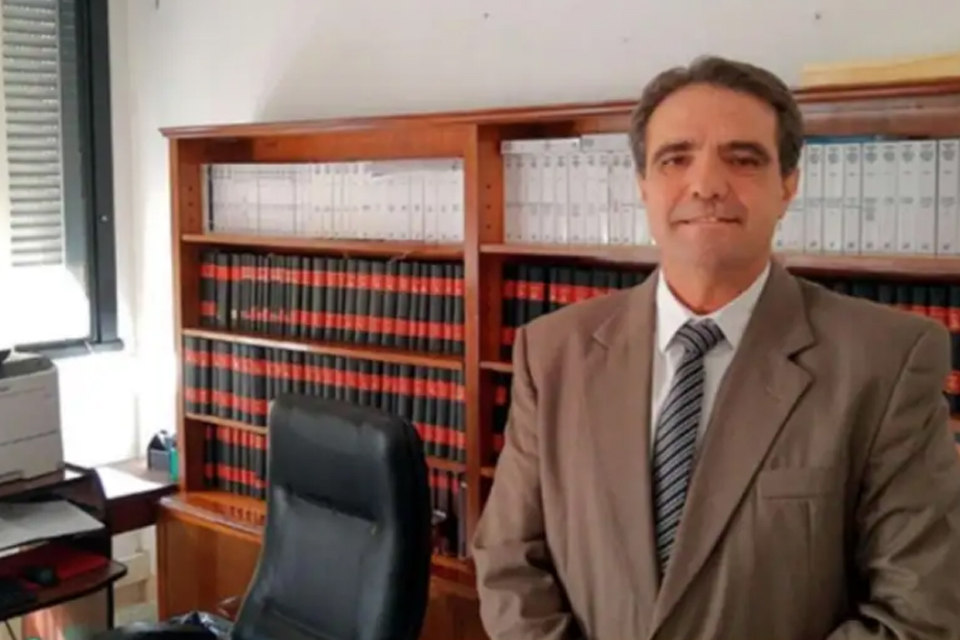 Un juez federal de Entre Ríos murió al caer al vacío desde un edificio en Concepción del Uruguay
