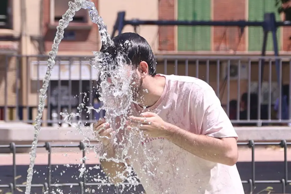 Altas temperaturas y probabAltas temperaturas y probabilidades de lluvia en el inicio de la ola de calor: al menos 14 provincias bajo alerta