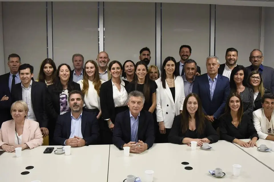 (Mención a Frigerio) Macri reúne a la mesa del PRO y le mete presión al Gobierno: se muestra con sus elegidos para negociar el acuerdo