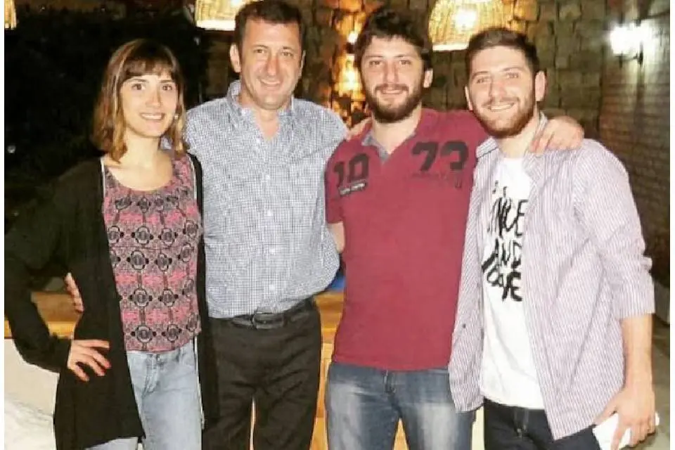 (Exsenador entrerriano) El hijo de Edgardo Kueider defendió el accionar de su empresa