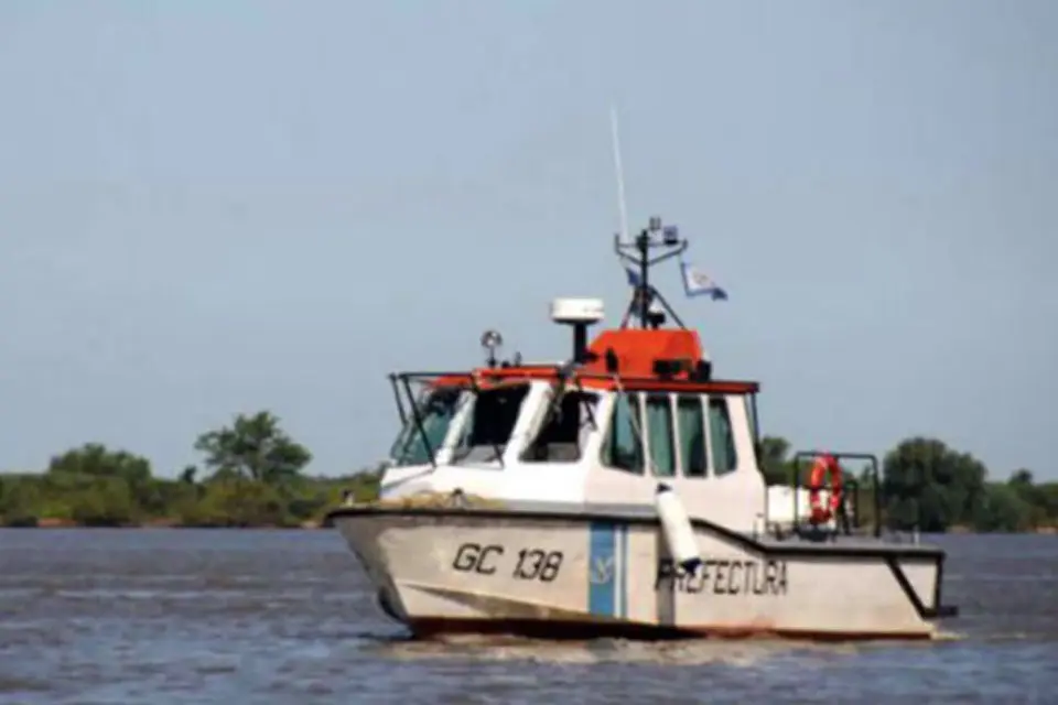 Buscan a un adolescente de 16 años que desapareció en el río Paraná