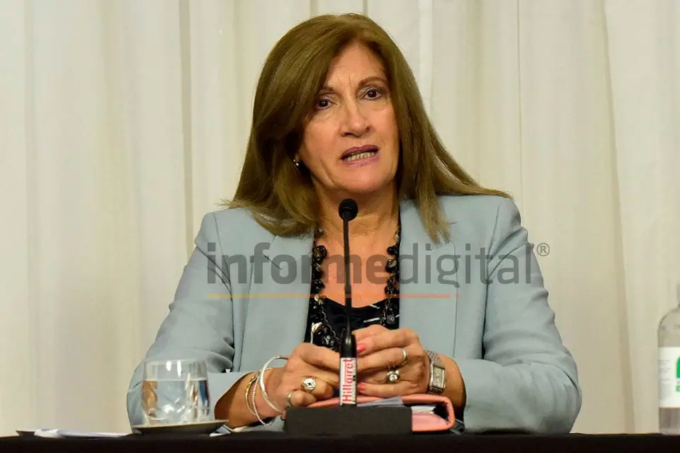 Romero avala cambios en el IOSPER pero con condiciones