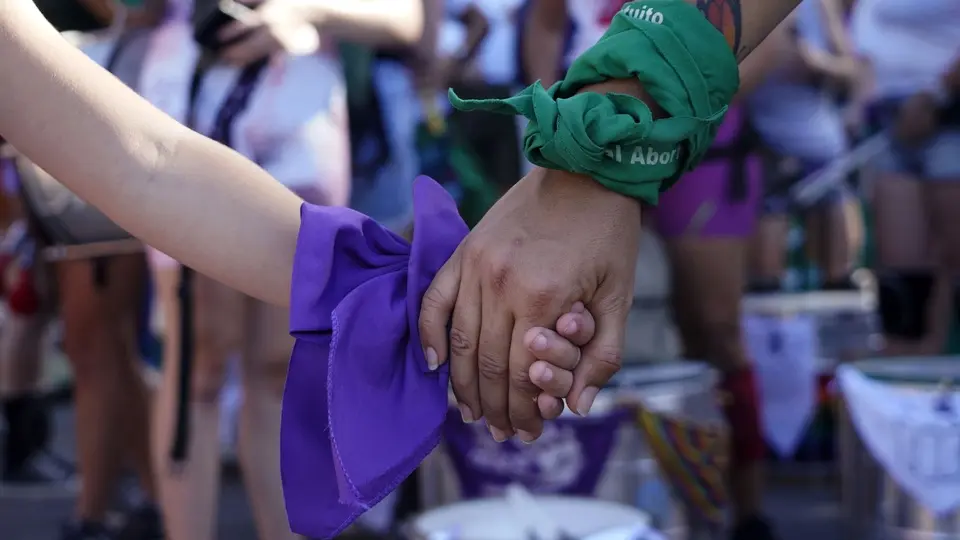 Contra la militarización y por una respuesta integral contra el narcotráfico, los feminismos vuelven a la calle en Rosario