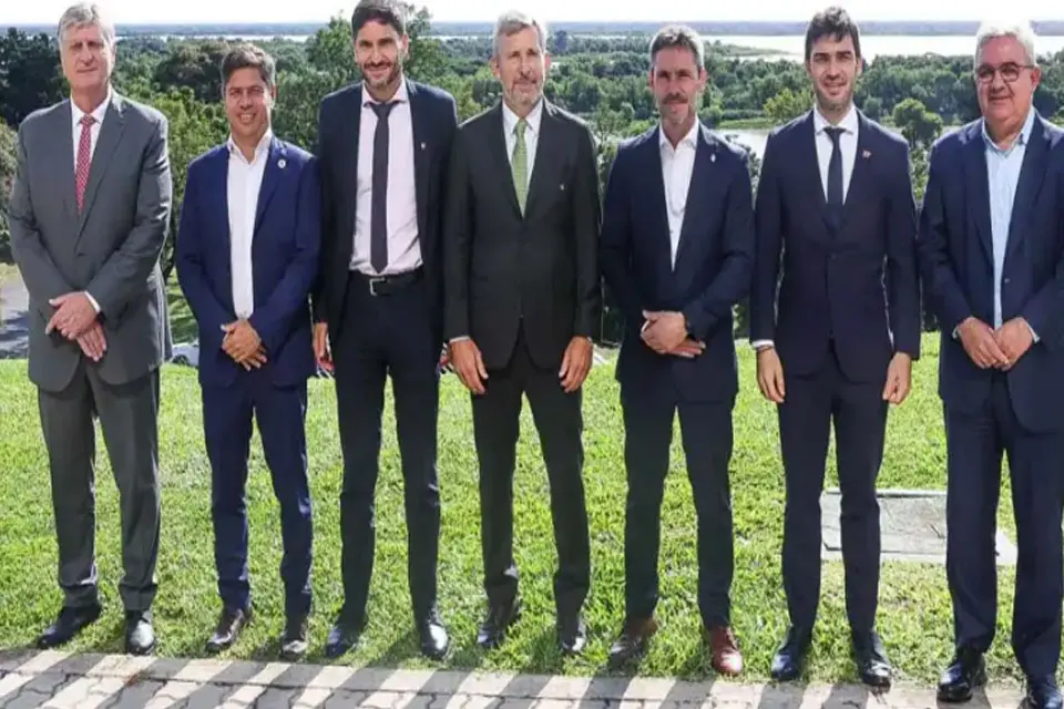Cumbre de gobernadores en Entre Ríos: Kicillof y Frigerio se cruzaron por las políticas de Milei