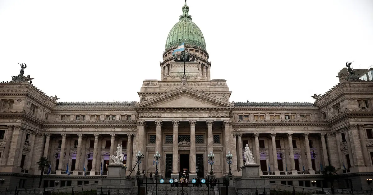 Diputada de Milei propone proyecto para asegurar independencia en órganos de control al limitar acceso a afiliados a partidos