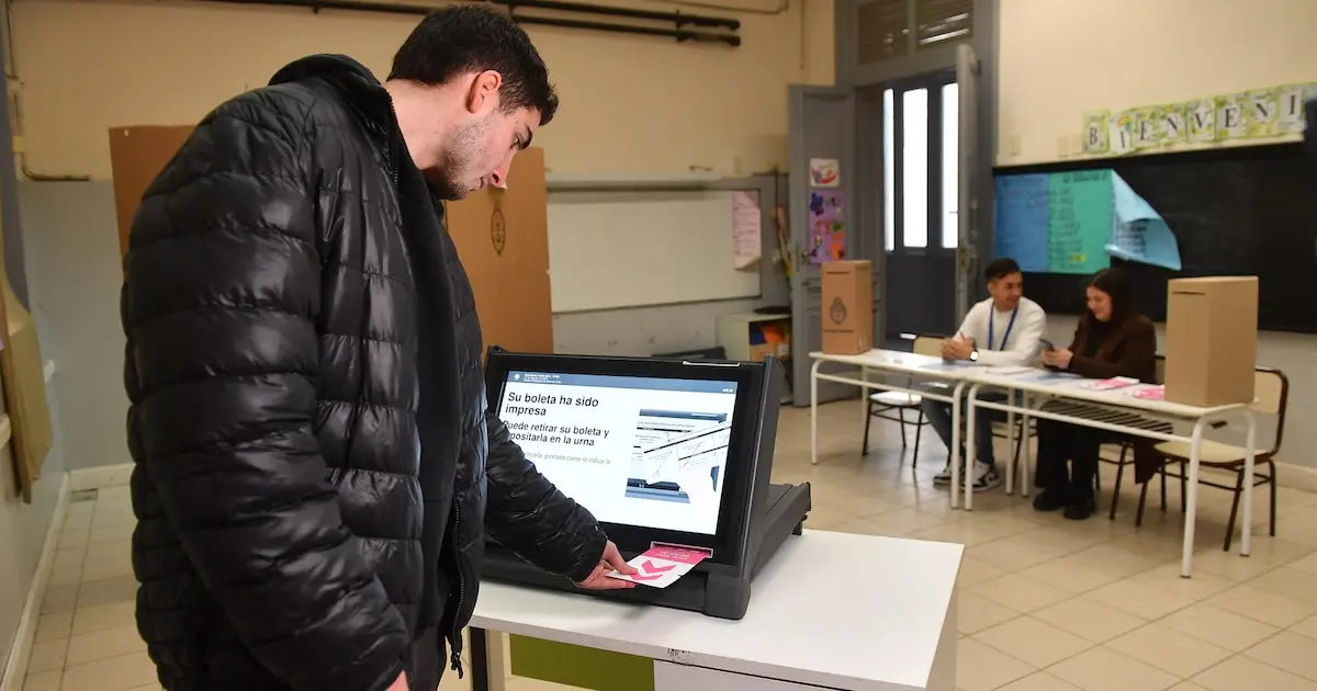 Elecciones CABA 2025: agendan el escrutinio y evalúan la difusión anticipada de resultados