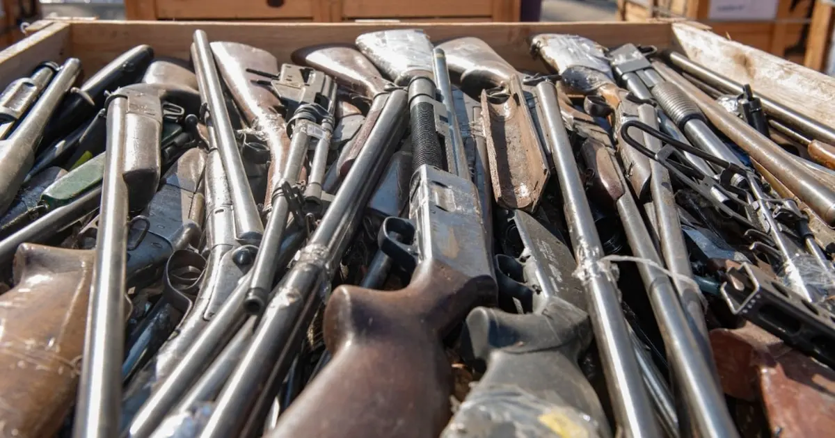 Más de 400 armas secuestradas son transferidas a fuerzas de seguridad para su uso legal