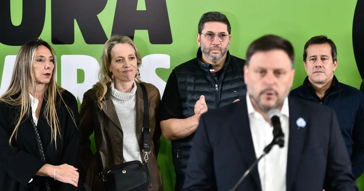 El revés de Santoro acentúa la crisis electoral del peronismo tras un histórico triunfo