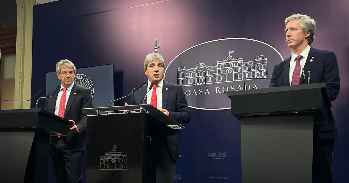 Luis Caputo promueve la confianza en el sistema financiero y activa el decreto de Milei a partir del 1 de junio