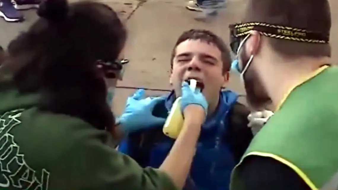 La polémica de Lilia Lemoine: el periodista que confrontó a Santi Caputo y el gas pimienta del policía