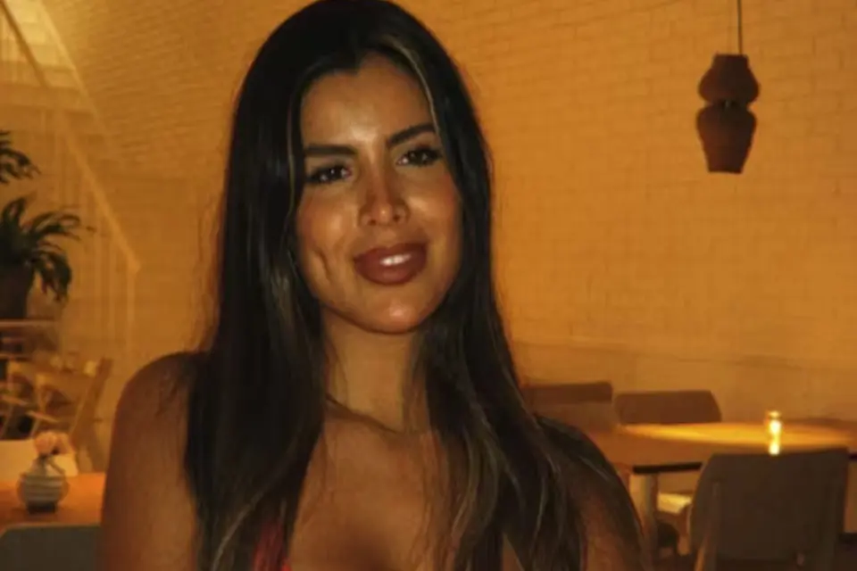 (Mención a Frigerio) Quién es Valentina Olguín, la cantante acusada de usar el CUIT de gobernadores para importar ropa