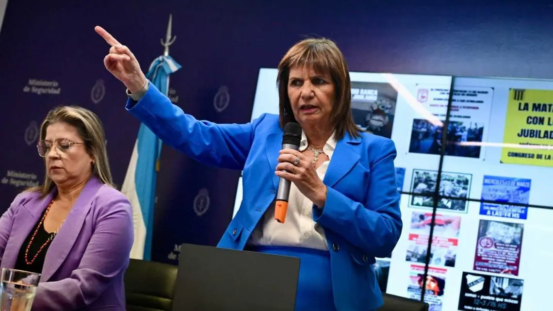 Patricia Bullrich busca frenar la fuga de diputados del PRO hacia LLA para mantener la cohesión del bloque
