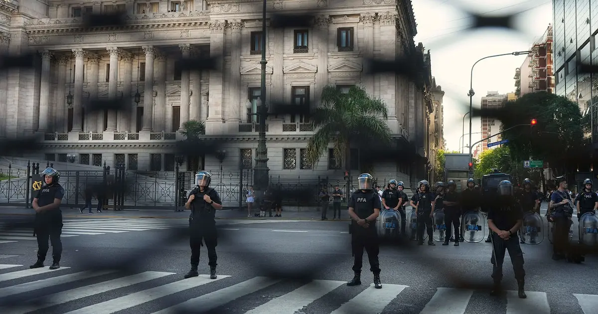 Congreso preparado ante manifestaciones: fuerte operativa policial y debate sobre jubilaciones, moratoria y discapacidad