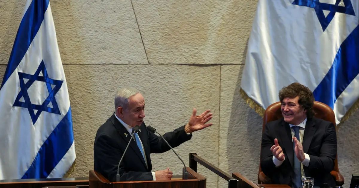 Gobierno respalda ofensiva militar contra Irán y condena amenazas a Rafael Grossi, apoyado por funcionarios libertarios.