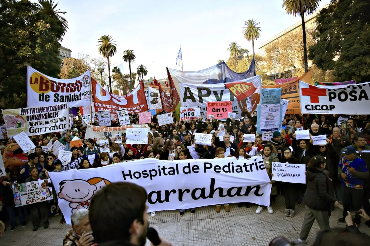 Sin menciones a la condena de Cristina Kirchner, la protesta de los jubilados se mudó a Plaza de Mayo