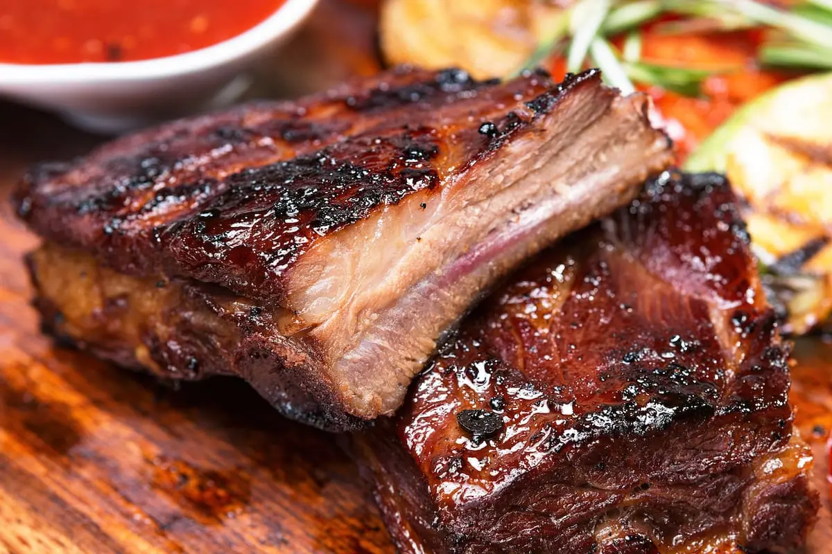 Proponen prohibir carne de cerdo importada de Brasil por el uso de un promotor vetado en 160 naciones