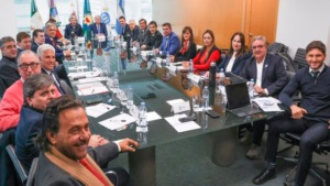 Gobernadores acusan a Milei de robarse los ATN y lanzan ley para coparticipar fondos
