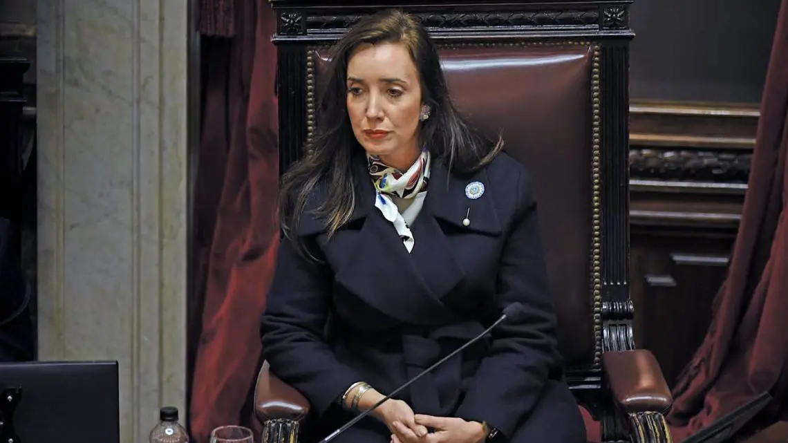 Villarruel critica a Milei: “Que ahorre en viajes y en la SIDE”