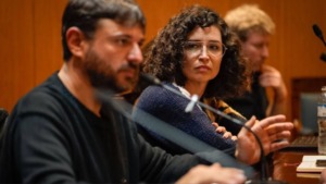 Julia Mengolini y Juan Grabois piden castigo severo por el ataque a la periodista, denunciando el terrorismo de Milei