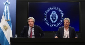 Banco Central busca más pesos y bancos ofrecen hasta 60% en plazo fijo para atraer grandes inversores antes de elecciones