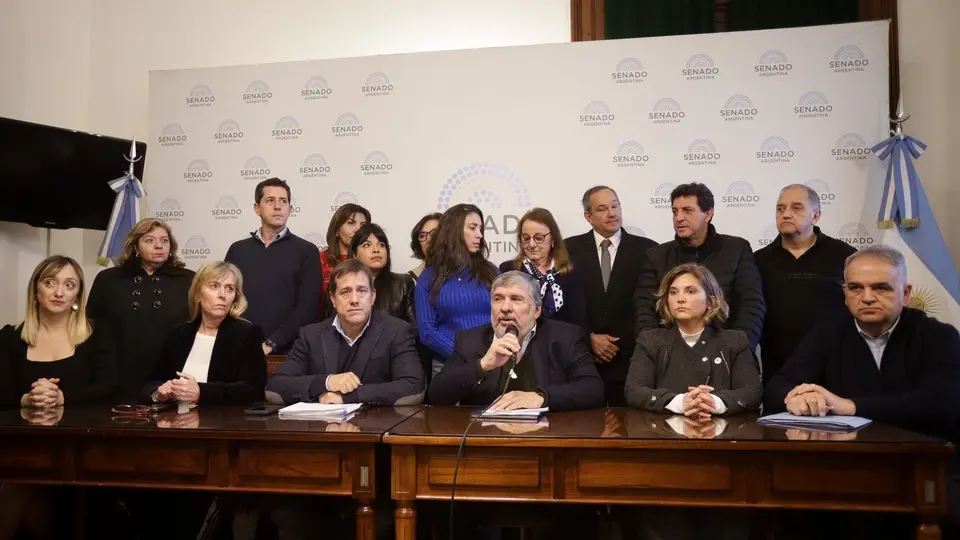 Senadores de UXP rechazaron los vetos presidenciales