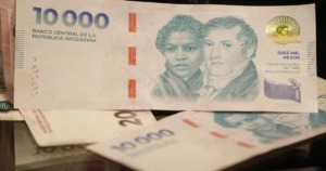 Bancos aumentan rendimientos de plazos fijos a más del 50% debido a nuevas tasas de interés y cambios en encajes