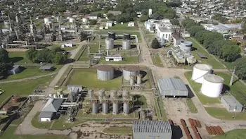 RIGI: YPF destinará USD 400 millones a la producción de biocombustible para aviones en Santa Fe