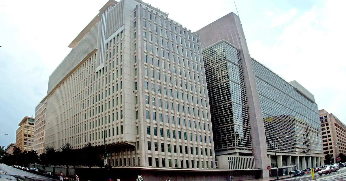 Argentina enfrenta demanda en Washington por USD 732 millones de la empresa AES Corporation tras un reclamo de 2002 en el CIADI.