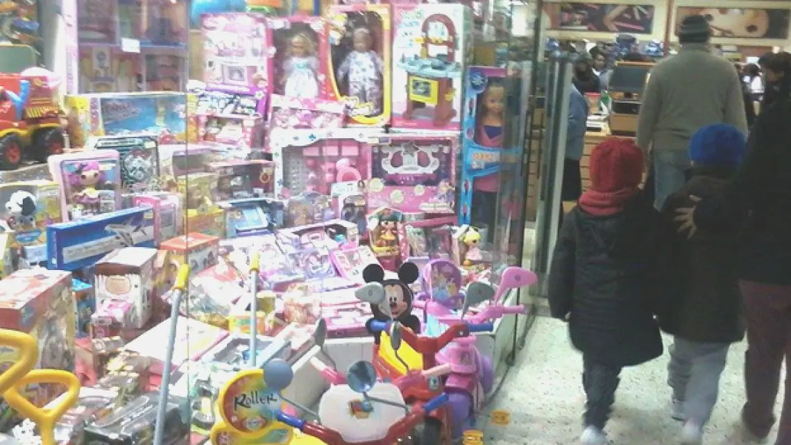 Tras el regreso del “Día del Niño”, los bancos ofrecen descuentos de hasta el 40% en juguetes y ropa