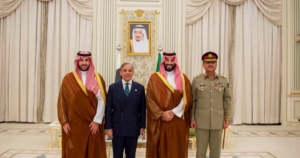 Arabia Saudita y Pakistán firman pacto de defensa mutua que transforma las alianzas en Medio Oriente
