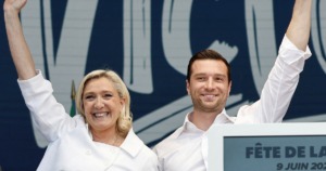 Ultra derecha francesa se declara lista para posibles comicios anticipados en medio de la crisis política en Francia