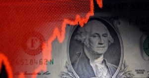 Dólar oficial alcanza los $1.385, máximo desde el cepo; fuerte actividad en el mercado a pesar del feriado en EEUU