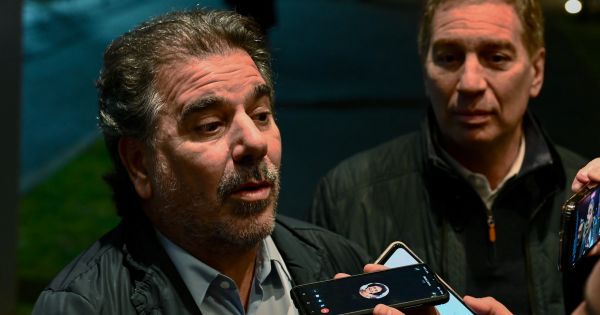 Los libertarios fortalecen el núcleo duro de sus bloques y quieren evitar fugas