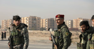 Fuerzas kurdas sirias acuerdan fusionarse con el ejército del nuevo gobierno de Al Shara