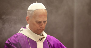 León XIV cierra visita en Turquía y prosigue gira a Líbano con un fuerte mensaje de paz