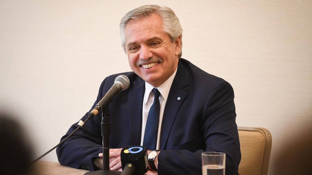 Alberto Fernández: explicación disparatada sobre el “Decime algo lindo” a Tamara Pettinato