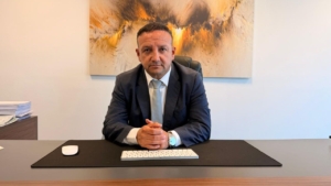 El abogado que eligen los arrepentidos K: perfil, estrategia y vínculos políticos