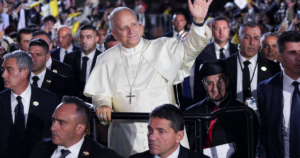 El papa León XIV cierra visita a Líbano con misa y pedido de memoria en el lugar de la explosión del puerto de 2020