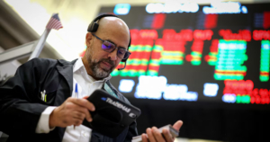 bolsa subió 5° día con dólar estable; S&P Merval +1,1% en pesos y se canceló vencimiento de Bopreal por USD1.012M