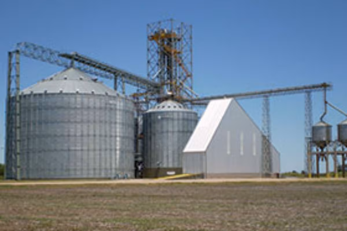 Se cumplieron 24 días del paro de recibidores de granos en acopios y su acatamiento es dispar