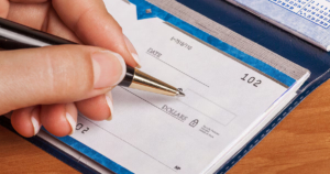 Se triplicó la cantidad de cheques rechazados por falta de fondos en un año; en diciembre hubo más de 119.000