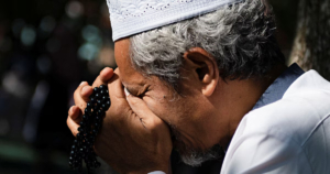 Indonesia promulga polémico Código Penal: cárcel por sexo extramarital y por difundir ‘noticias falsas’