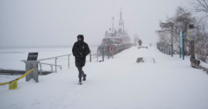 Tormenta invernal sacude a Canadá: récords históricos de frío y desafíos para los gobiernos locales