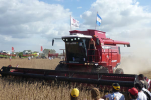 Duro presente e incierto futuro de una empresa argentina fabricante de cosechadoras