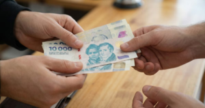 Salarios registrados crecieron 2% en diciembre y quedaron por debajo del IPC 2,8% en 2025, según Indec