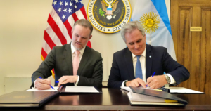 Carne, autopartes, acero y aluminio: qué definiciones faltan del acuerdo comercial entre Argentina y Estados Unidos